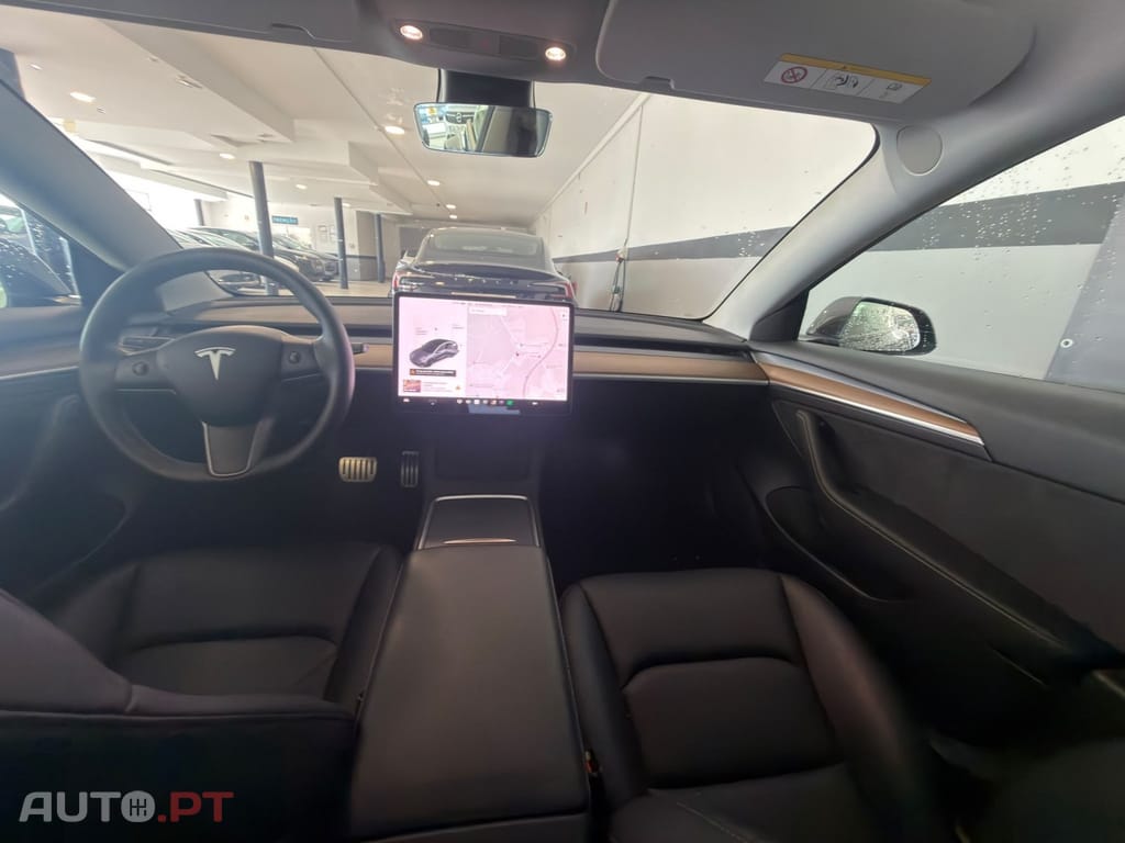 Tesla Model 3 Performance Dual Motor AWD — fotografia 12