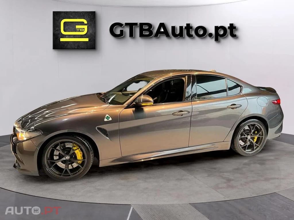 Alfa Romeo Giulia Quadrifoglio bi-turbo 510cv