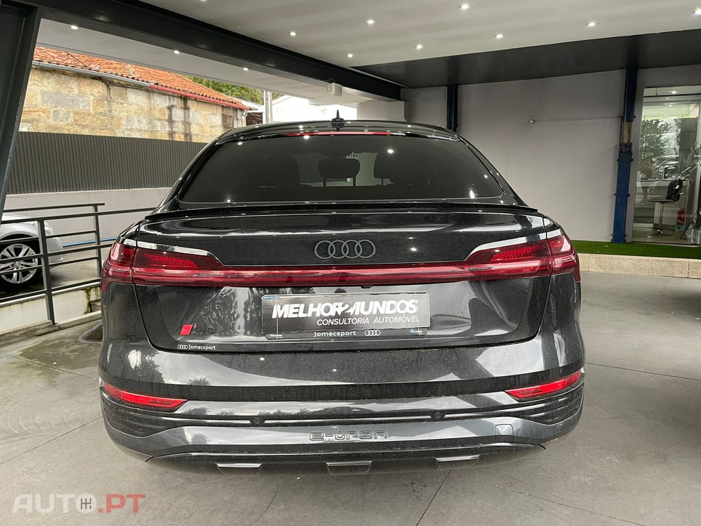 Audi Q8 E-Tron 55 quattro S line