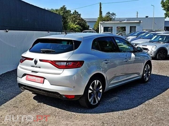 Renault Mégane 1.5 Blue dCi Intens