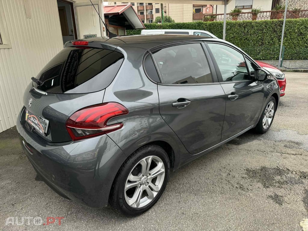 Peugeot 208 1.2 PureTech Style
