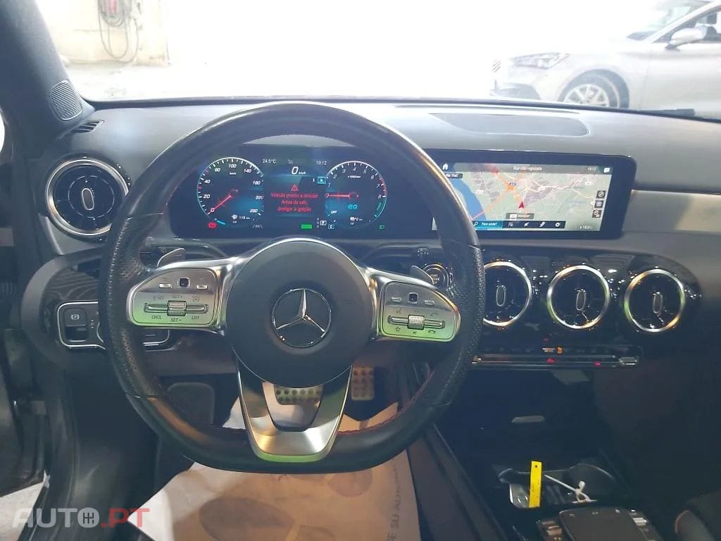 Mercedes-Benz A 250 e AMG Line
