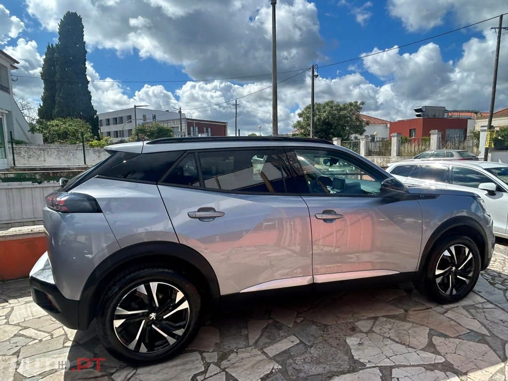 Peugeot E-2008 50 KWh Allure  5D Eletrico