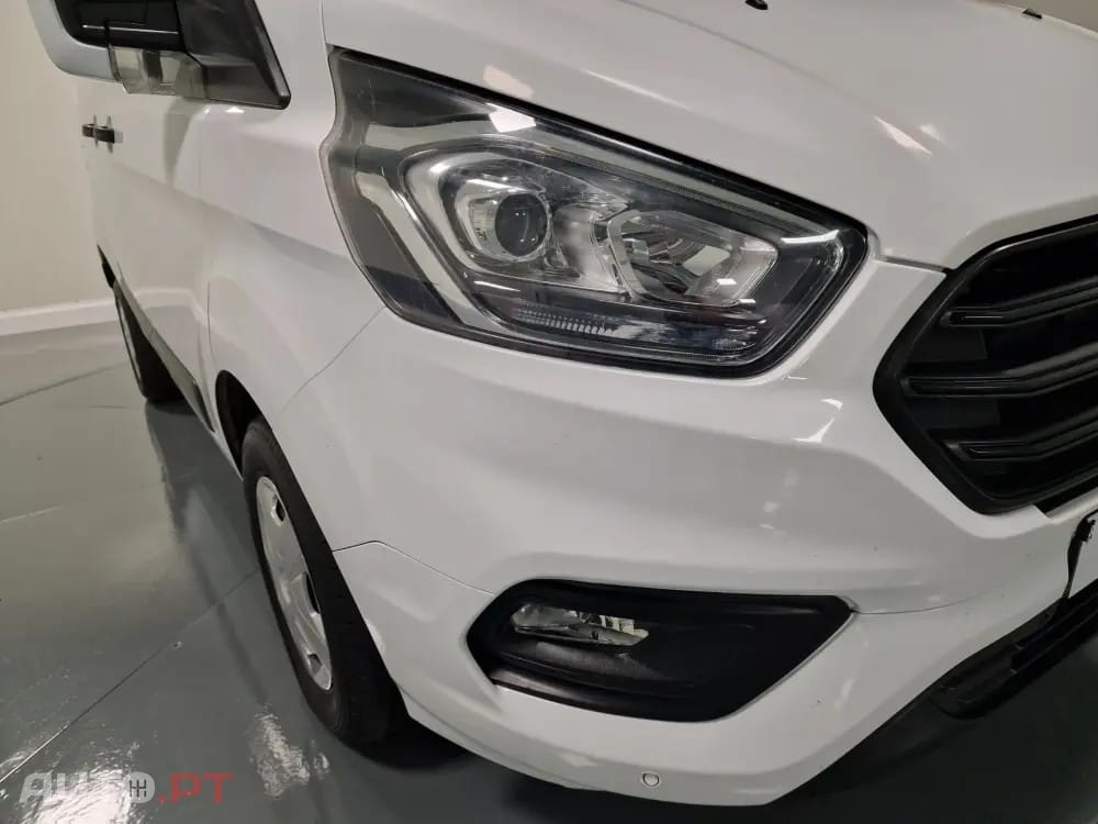 Ford Transit Custom 310L1 2.0 TDCi H1-Tecto Baixo Trend