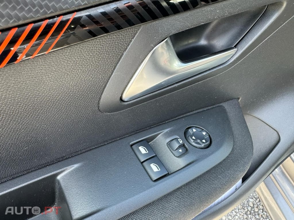 Peugeot 208 1.2 PureTech Active Pack