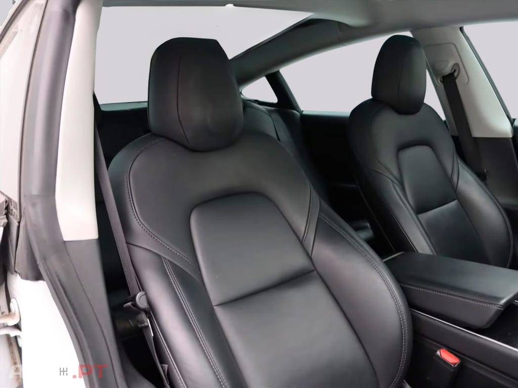 Tesla Model 3 Long-Range AWD I.V.A DEDUTÍVEL