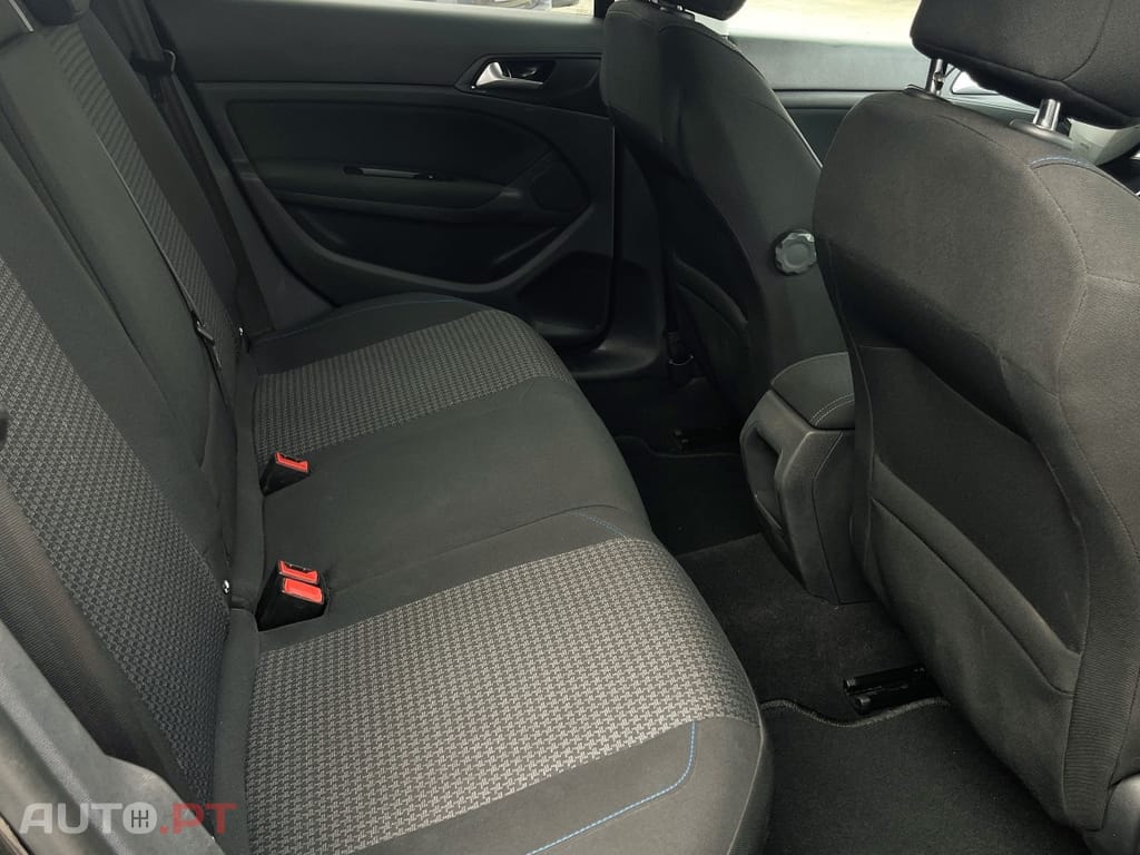 Peugeot 308 1.5 BlueHDi Style