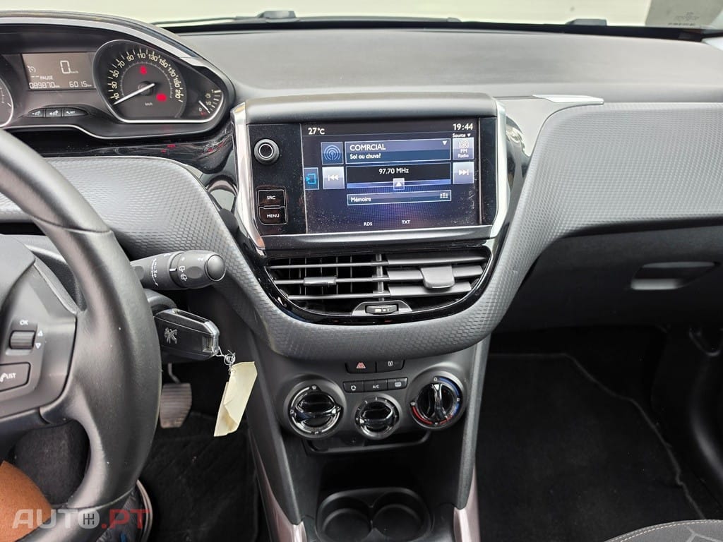 Peugeot 2008 1.2 PureTech Style