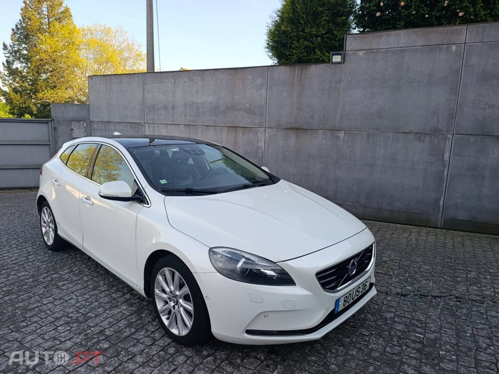 Volvo V40 D2 Summum Business Pack