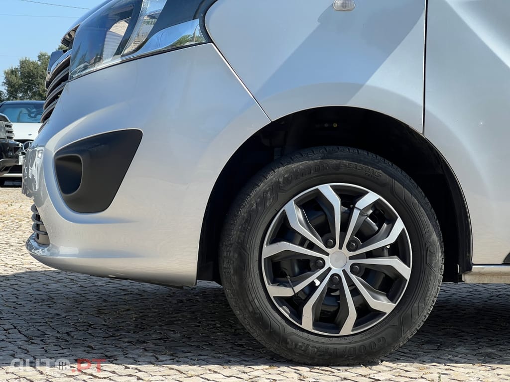 Opel Vivaro 1.6 CDTi L1H1 2.7T