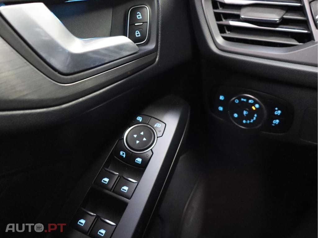 Ford Focus 1.5 TDCI 120cv TITANIUM