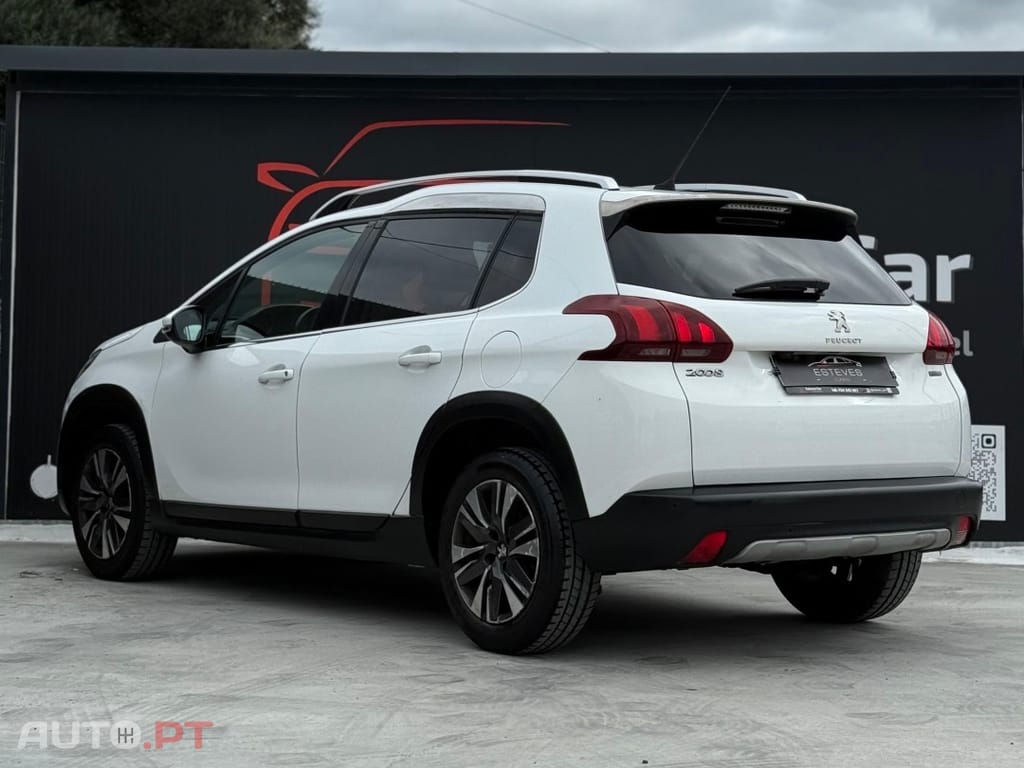 Peugeot 2008 1.2 PureTech Allure