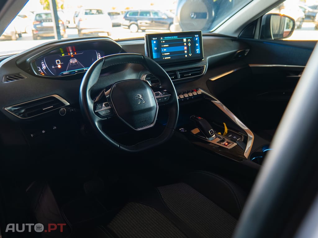 Peugeot 3008 1.2 PureTech Allure Pack EAT8