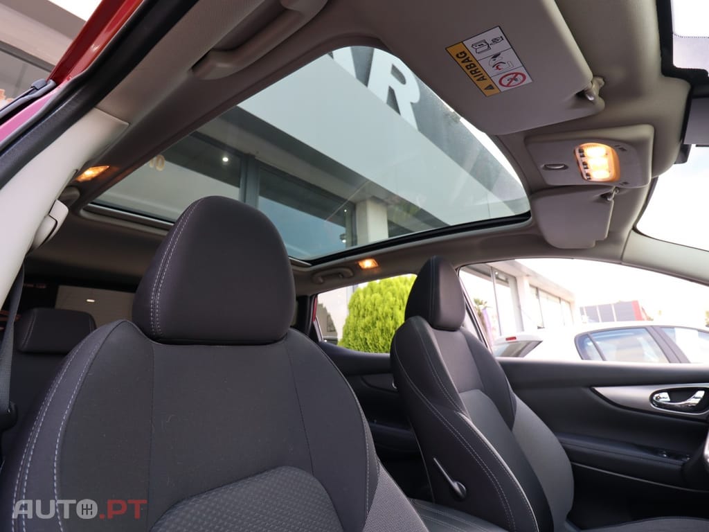 Nissan Qashqai 1.5 dCi N-Connecta J18