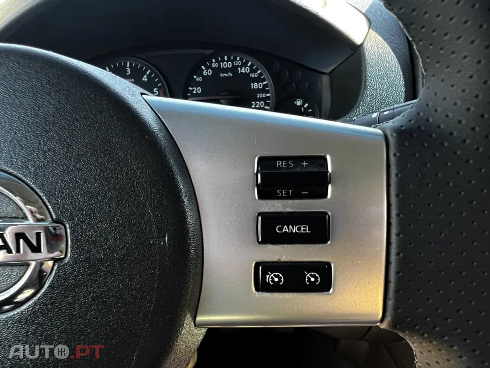 Nissan Navara 2.5 dCi CD LE 4WD