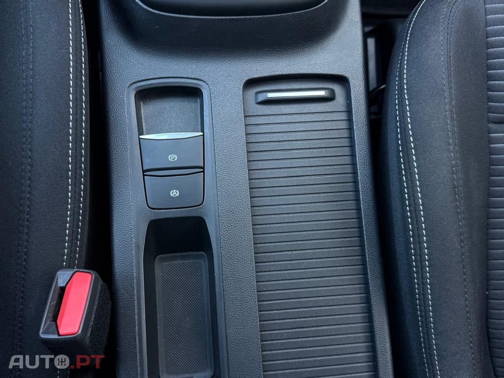 Ford Focus SW 1.0 EcoBoost MHEV Active X