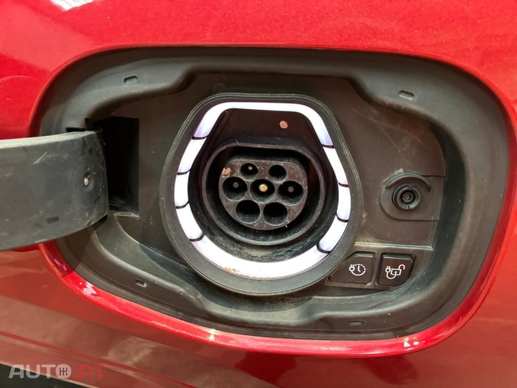 Ford Kuga 2.5 Duratec PHEV ST-LINE