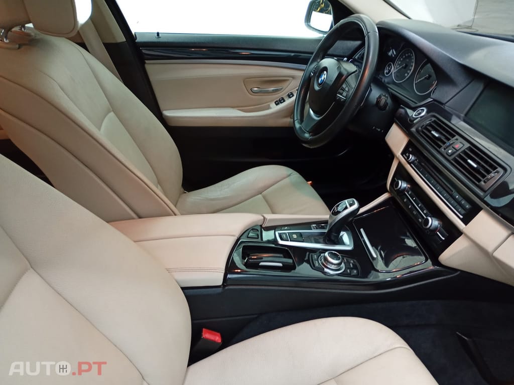 BMW 520 d xDrive Line Luxury Auto
