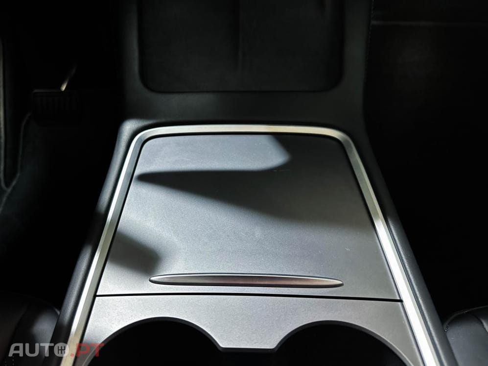 Tesla Model Y Long Range Dual Motor AWD