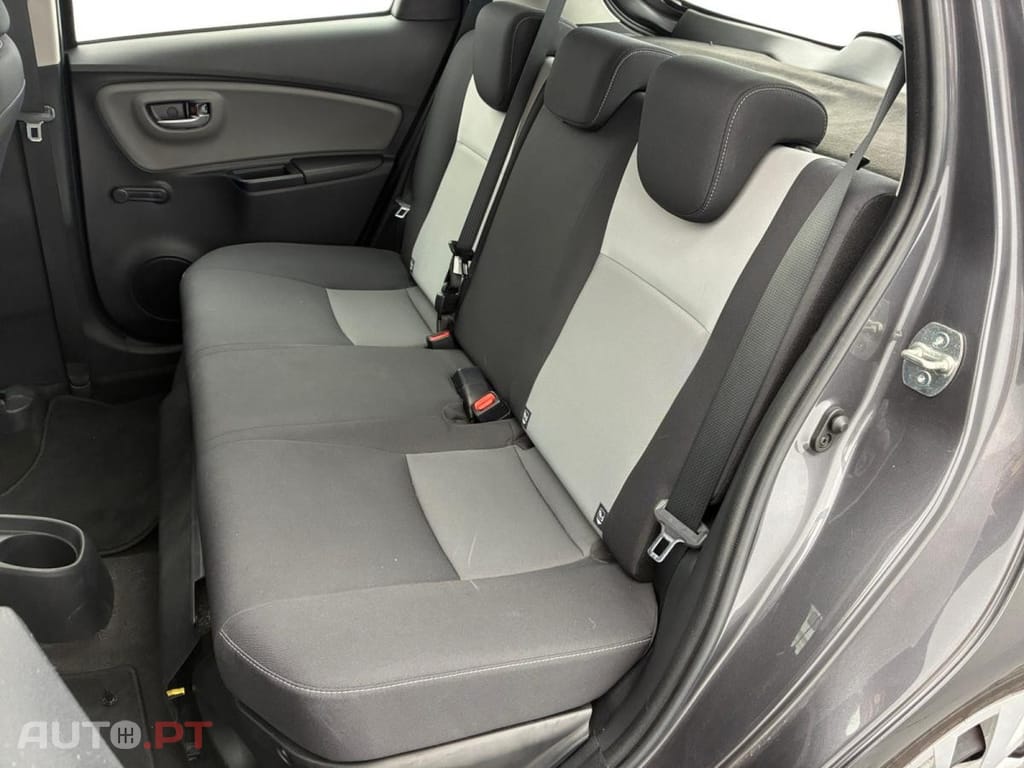 Toyota Yaris 1.5 Hybrid France Business