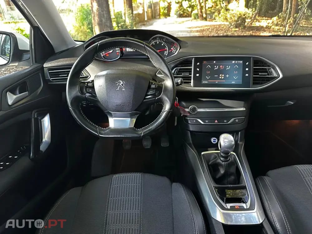 Peugeot 308 1.5 BlueHDi Allure