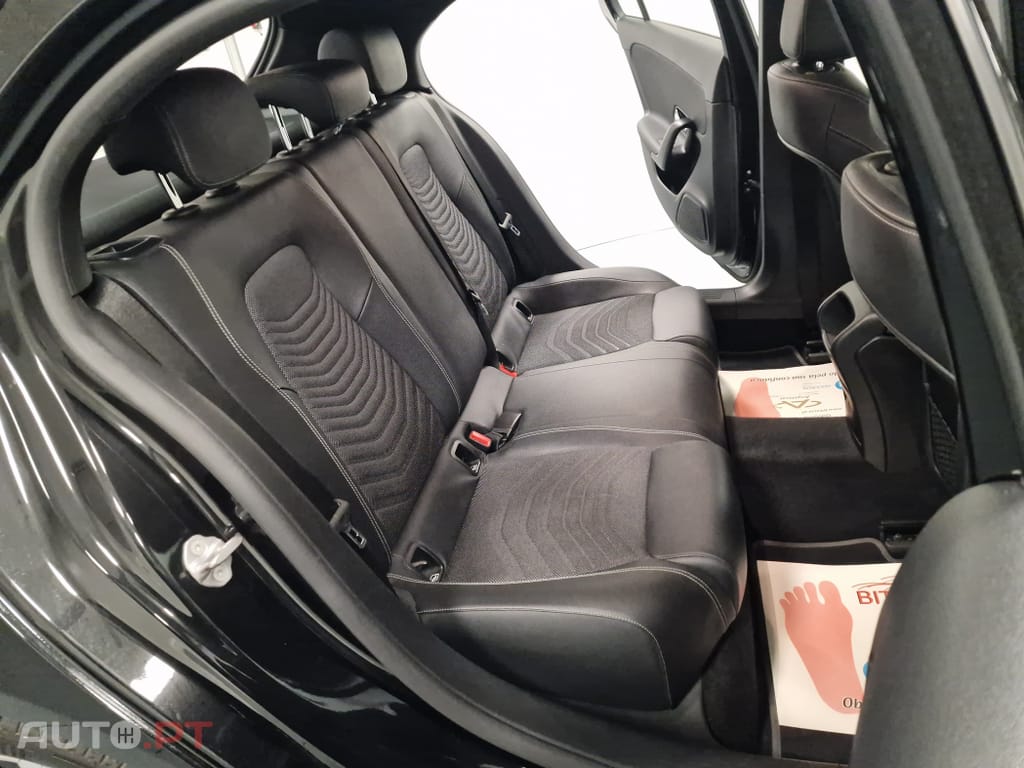 Mercedes-Benz A 250 E STYLE PLUS Hibrido Plug-In