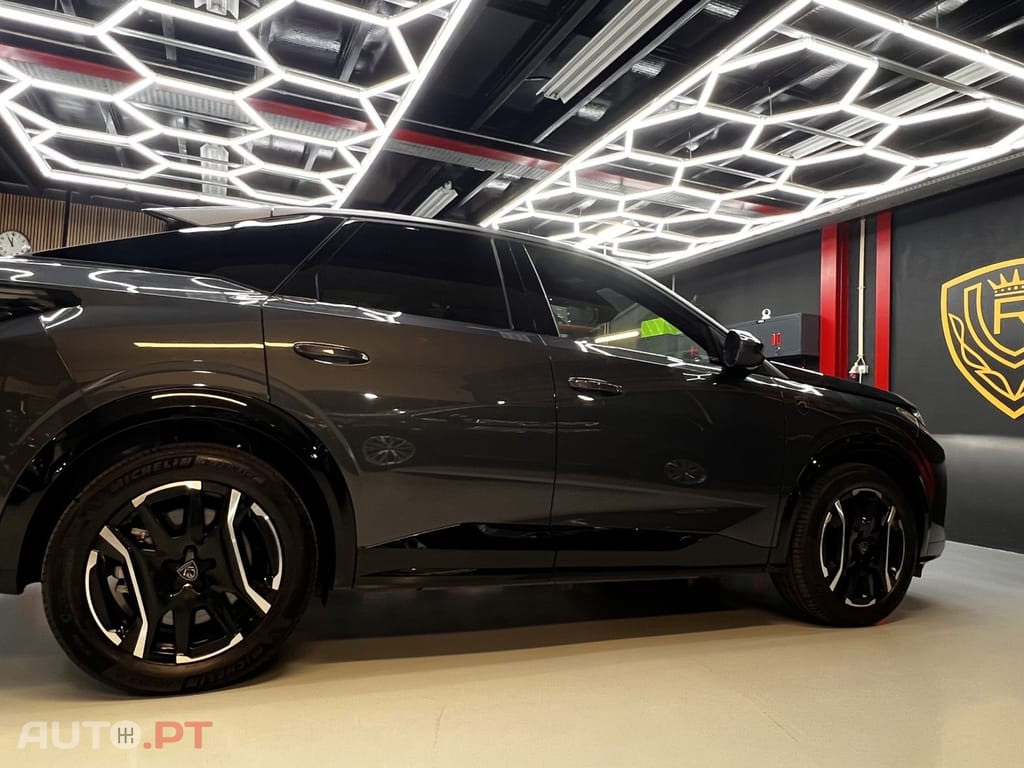 Peugeot E-3008 73 kWh GT