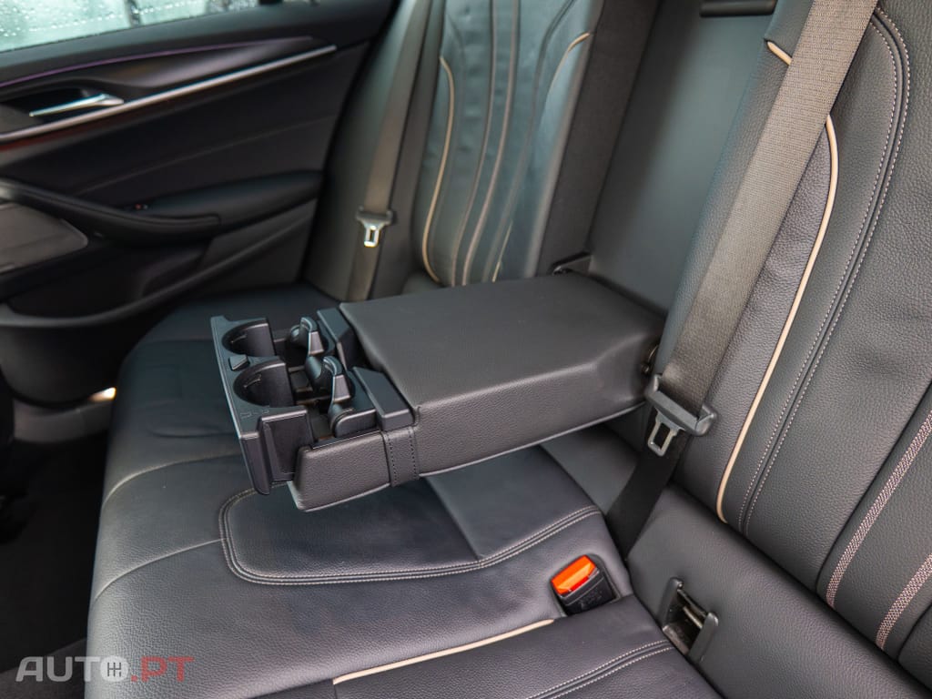 BMW 520 d Pack Desportivo M Auto