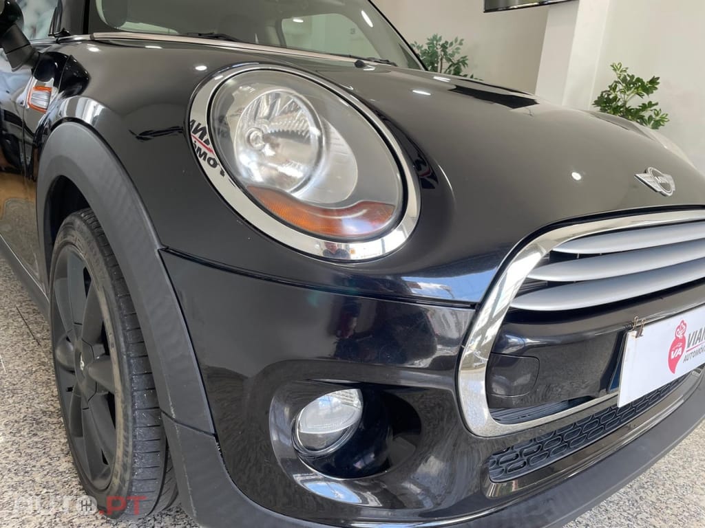 MINI Cooper Cooper D