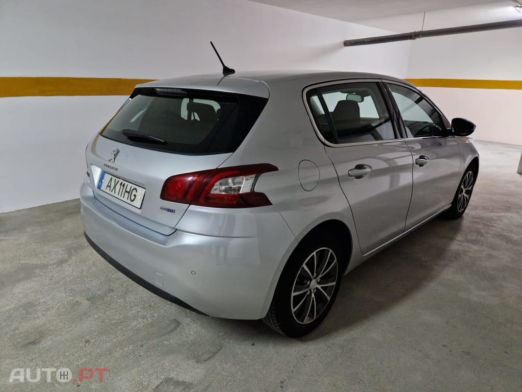 Peugeot 308 1.6 BlueHDi Allure EAT6