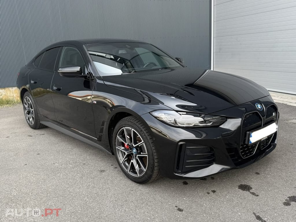 BMW i4 eDrive35 Gran Coupe M Sport — fotografia 11