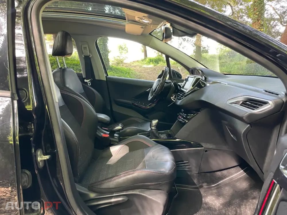 Peugeot 2008 1.2 PureTech GT Line