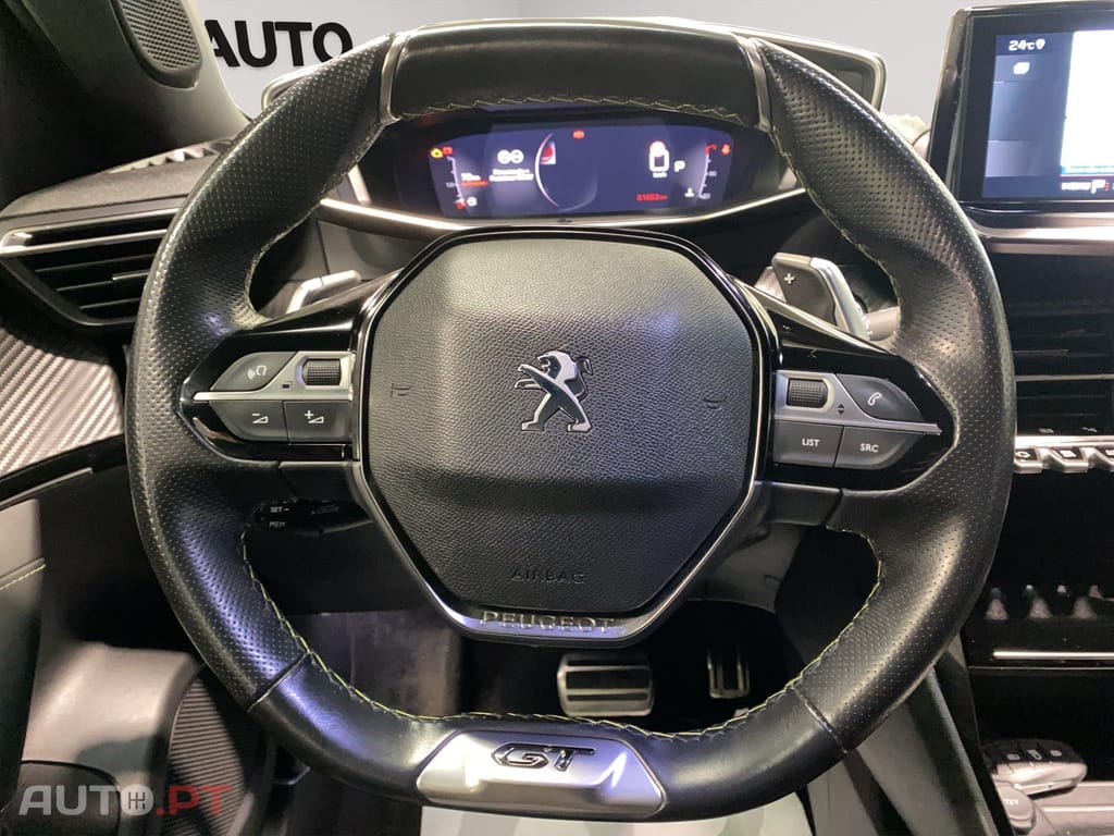 Peugeot 2008 1.2 PureTech GT EAT8