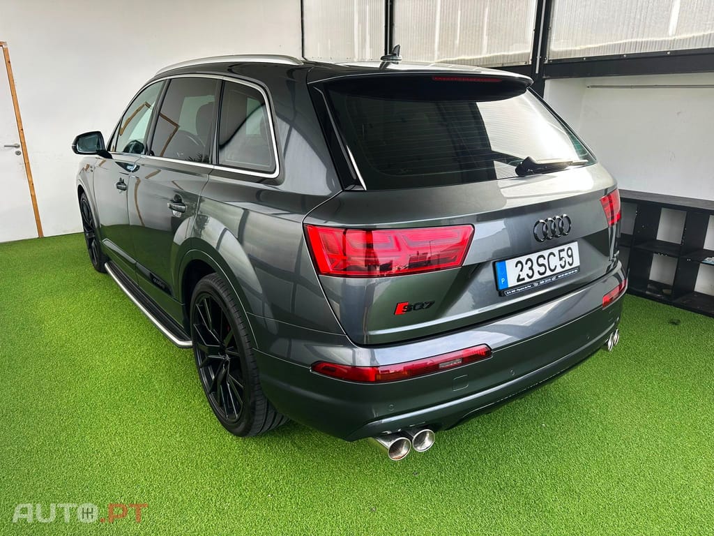 Audi Q7 quattro
