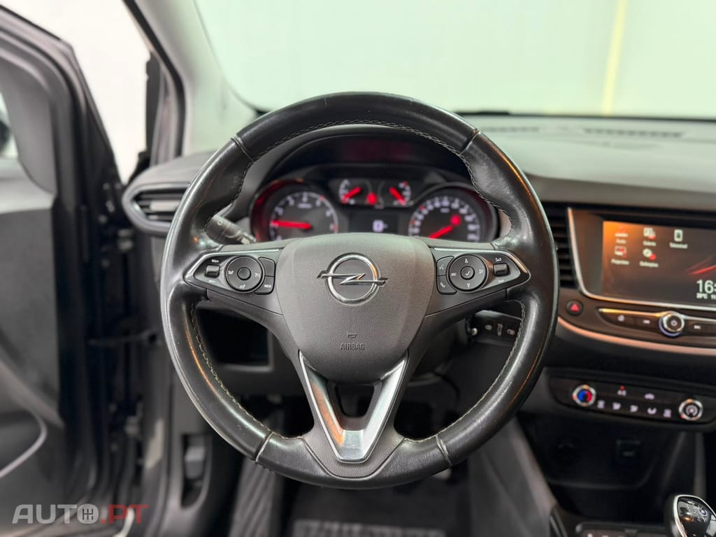 Opel Crossland 1.2 Business Edition