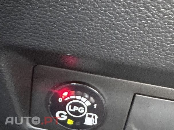 Renault Captur 1.0 TCe Intens Bi-Fuel