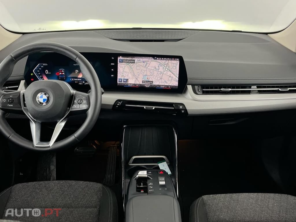 BMW 218 i Auto