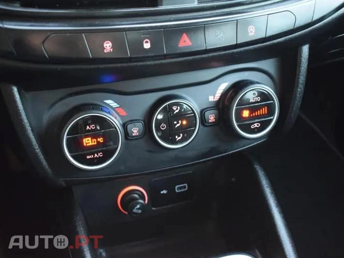 Fiat Tipo 1.3 M-Jet Lounge