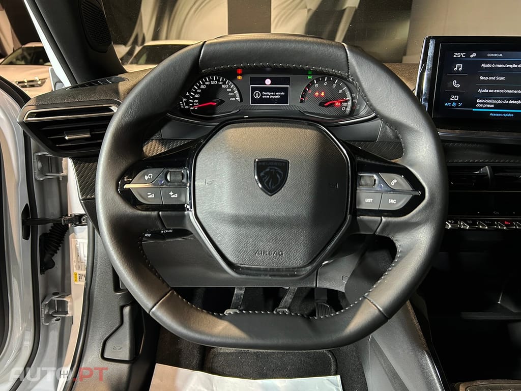Peugeot 2008 1.2 PureTech Active Pack