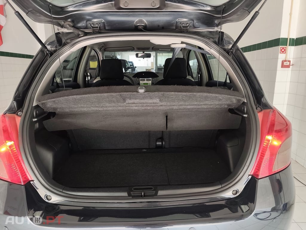 Toyota Yaris 1.0 VVT-i AC
