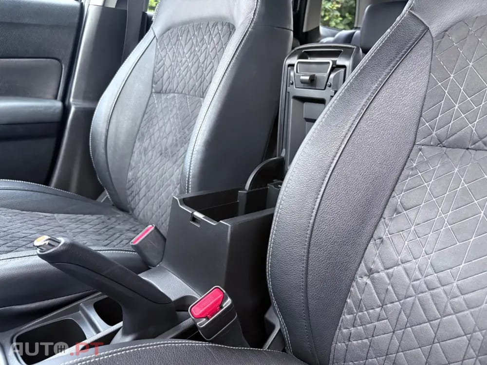 Suzuki Vitara 1.5L AGS GLX Strong Hybrid