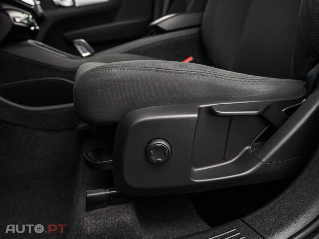 Volvo XC40 1.5 T5 PHEV Momentum