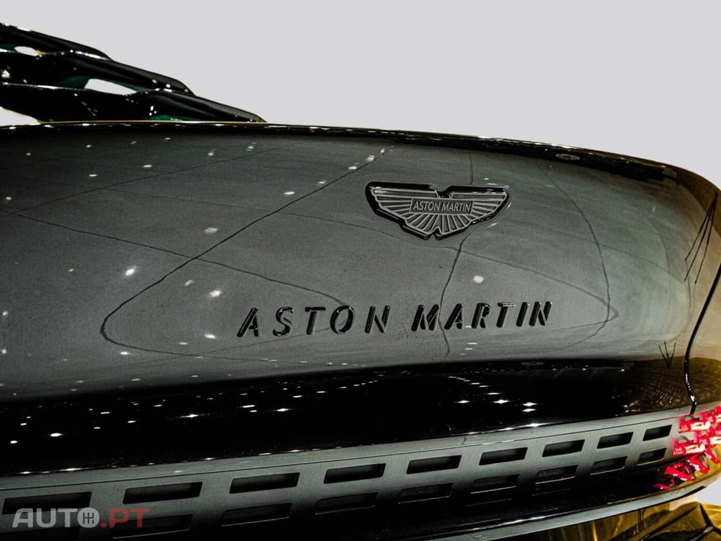 Aston Martin Volante VALOUR