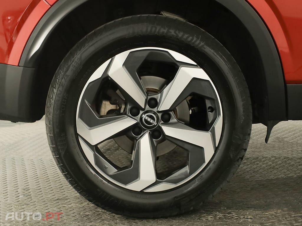Nissan Qashqai Qashqai 1.3 DIG-T N-Connecta LED Xtronic