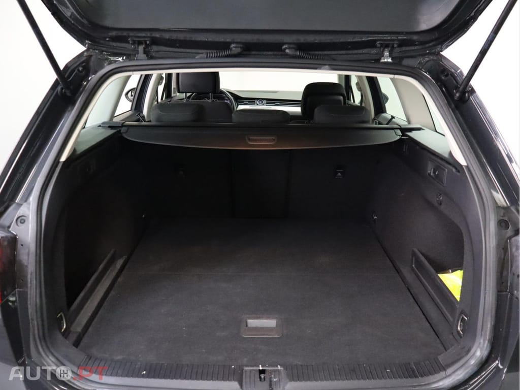 Volkswagen Passat 2.0 TDI 150cv CONFORTLINE DSG VARIANT