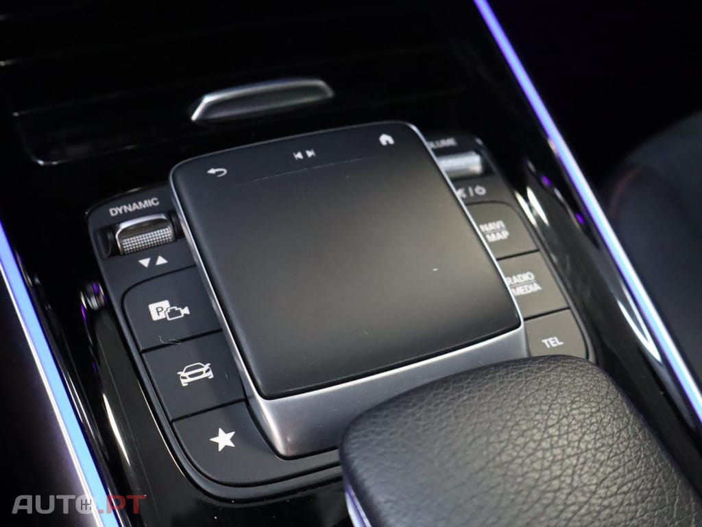 Mercedes-Benz EQA Mercedes-Benz EQA 300 4Matic AMG Line