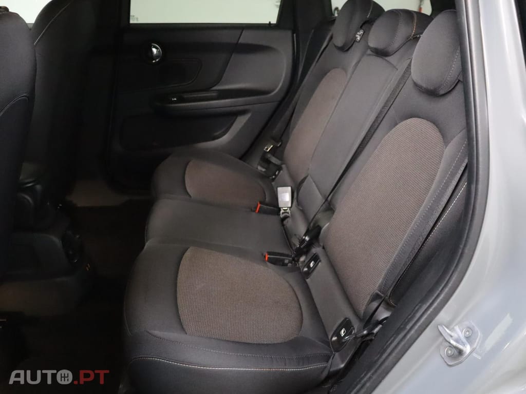 MINI Countryman One D