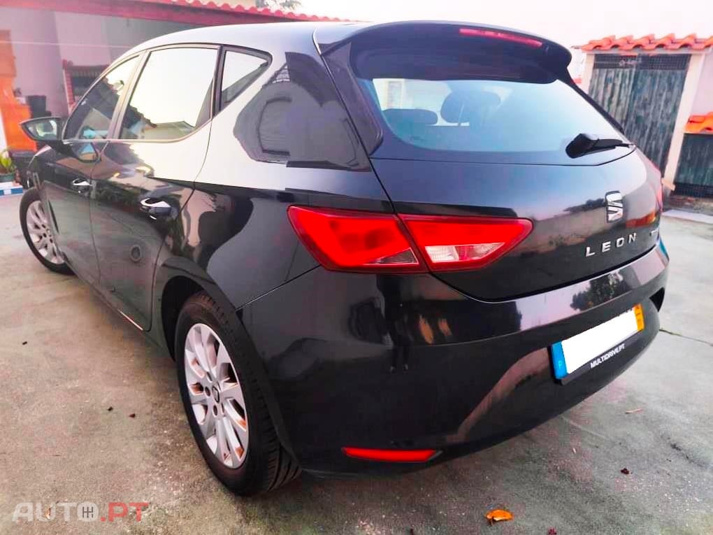 Seat Leon 1.6 TDI Ecomotive 110cv / 138€ mês