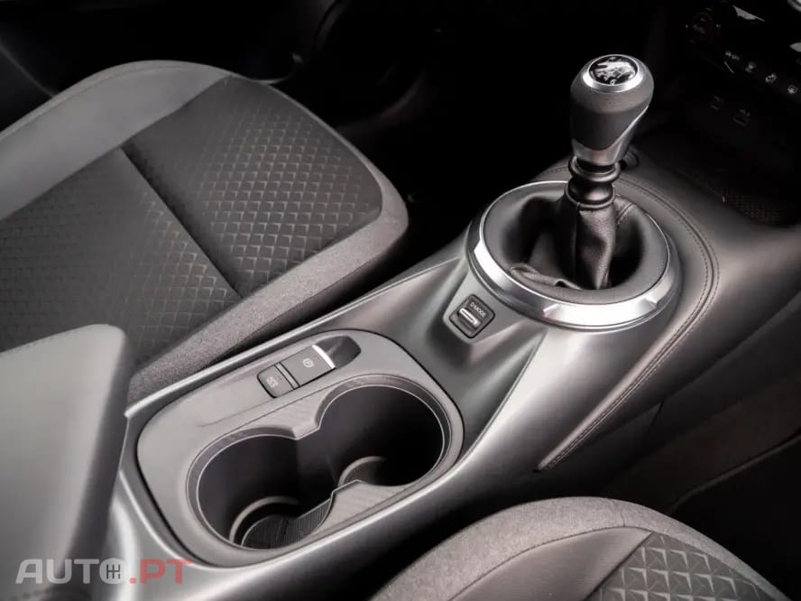 Nissan Juke 1.0 DIG-T N-Connecta Two Tone