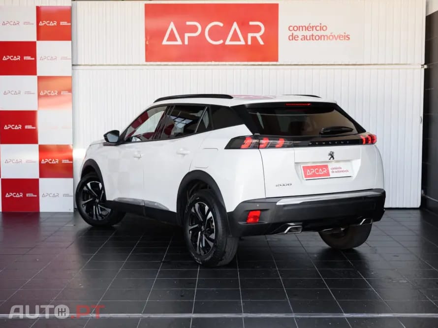 Peugeot 2008 1.2 PureTech Allure EAT8